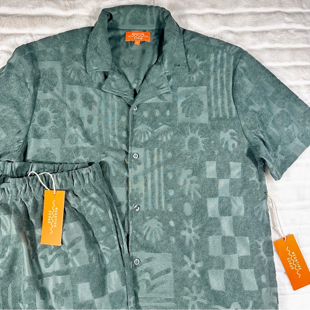 Shorts Set - Picture 2 of 14